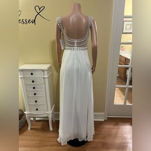 Beautiful, graceful beaded wedding dress!